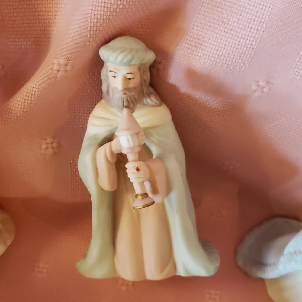 🎄The Christopher Collection "Spirit Of Bethlehem" Nativity Scene Nine Piece Set - Picture 5 of 11